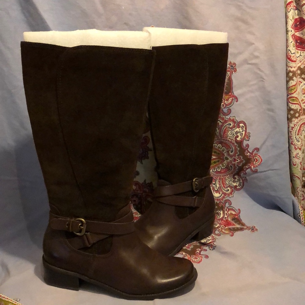 St. John’ S Bay Leather Boots View 2